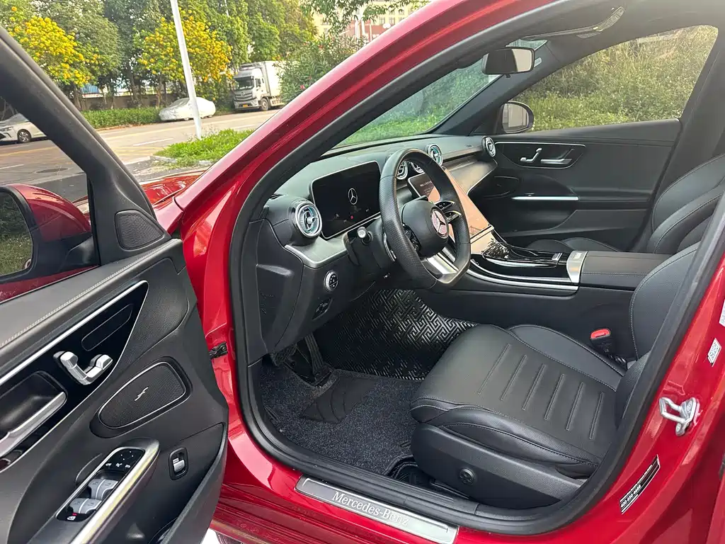 Mercedes-Benz C-Class 2023