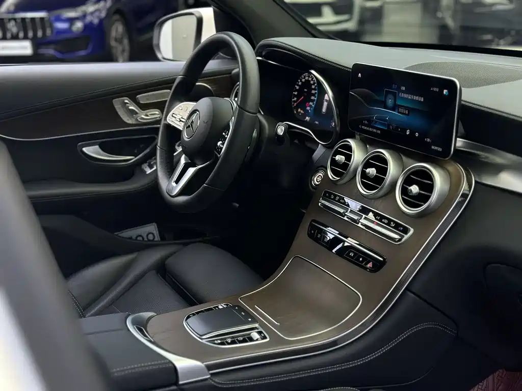Mercedes-Benz GLC 2022 — фото 23