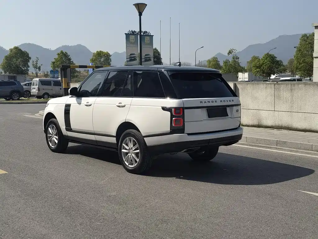 Land Rover Range Rover 2022 — фото 3