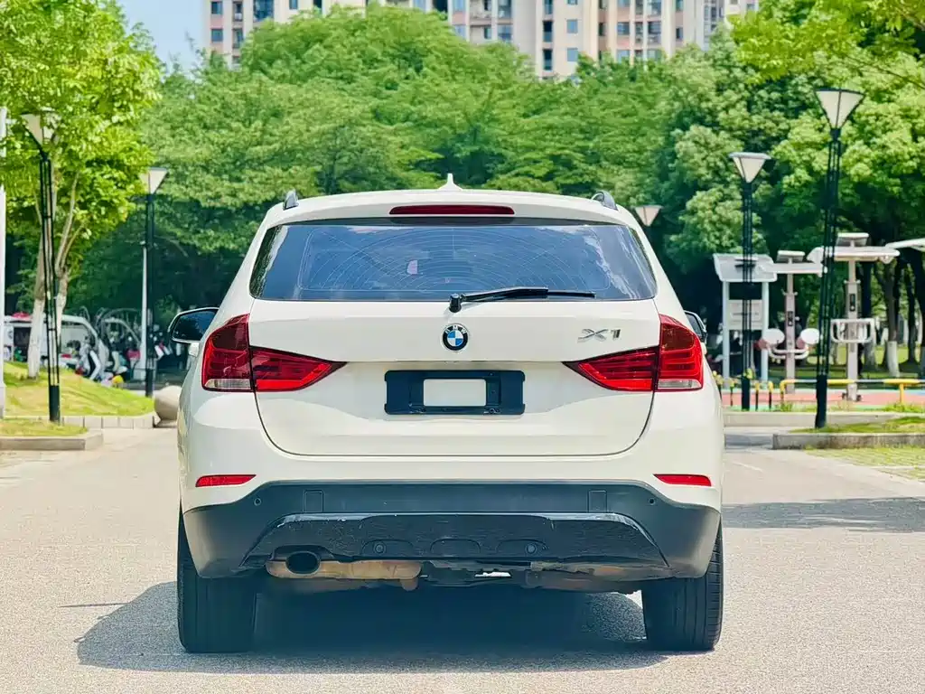 BMW X1 2014 — фото 4