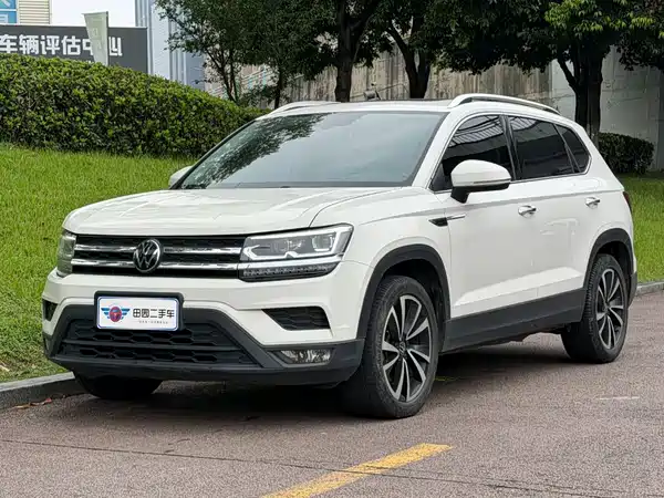 Volkswagen Tharu 2020