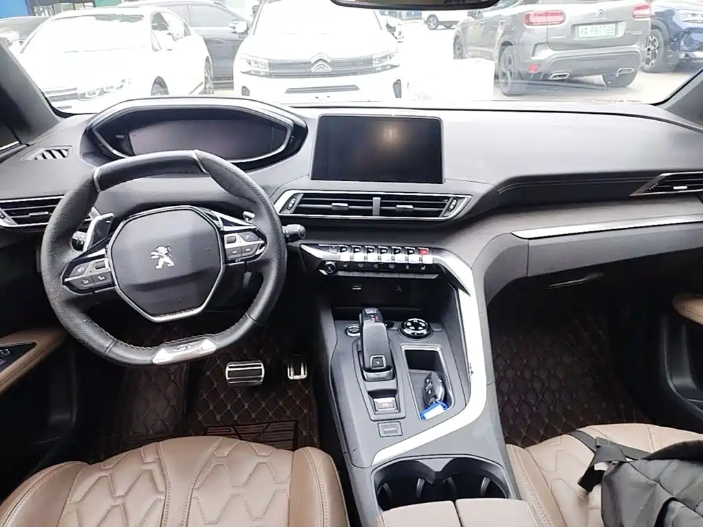 Peugeot 5008 2018 — фото 10
