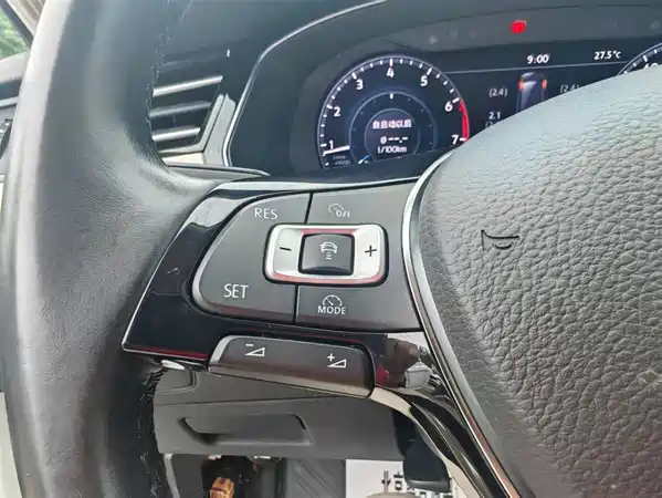 Volkswagen Viloran 2017