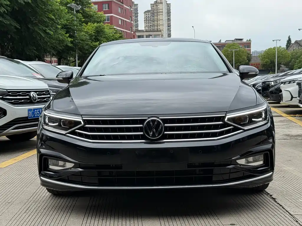 Volkswagen Magotan 2024