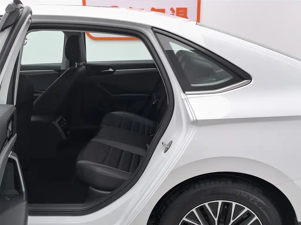 Volkswagen Sagitar 2019 — фото 15