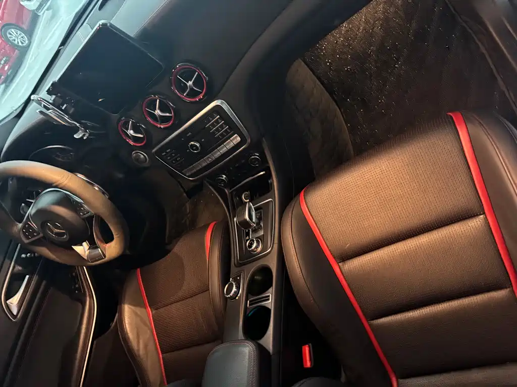 Mercedes-Benz CLA AMG 2017 — фото 8