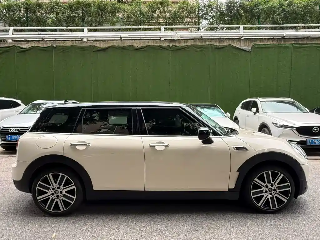 MINI Clubman 2021 — фото 4