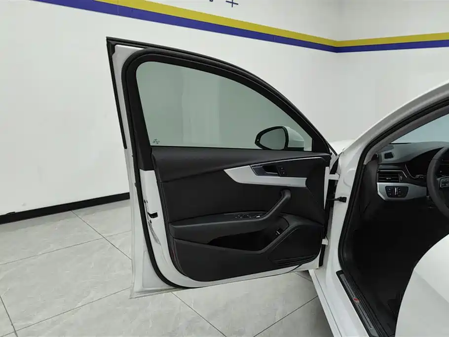 Audi A4L 2022