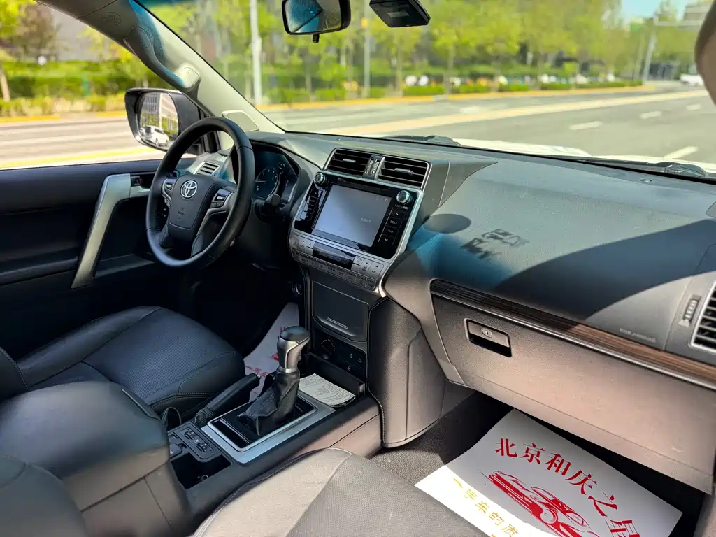 Toyota Prado 2018 — фото 11