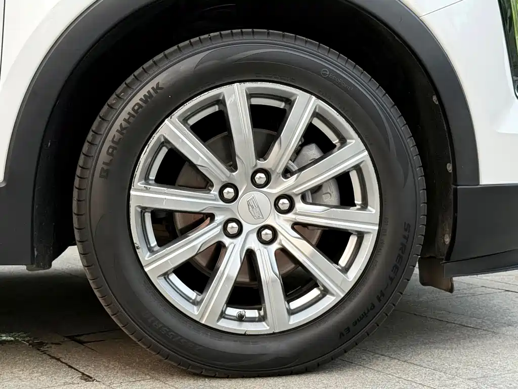 Cadillac XT4 2021 — фото 16
