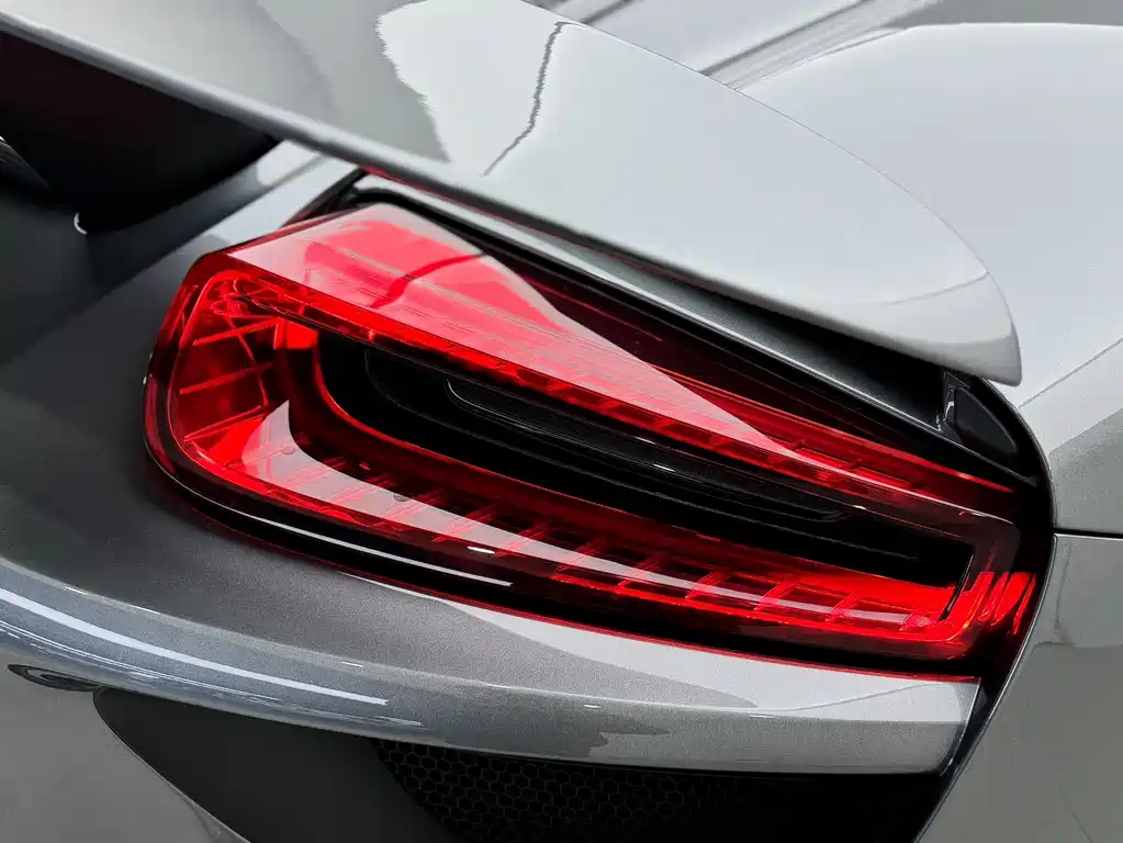 Porsche 918 Spyder 2015 — фото 15