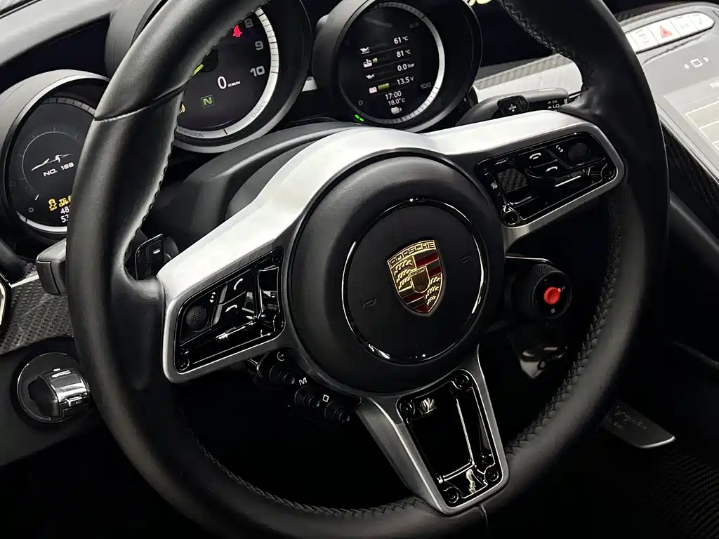Porsche 918 Spyder 2015 — фото 19