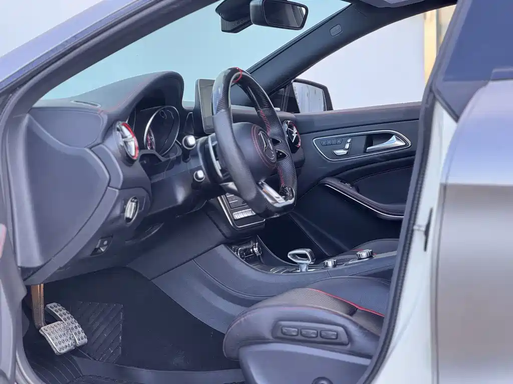 Mercedes-Benz CLA AMG 2017 — фото 2