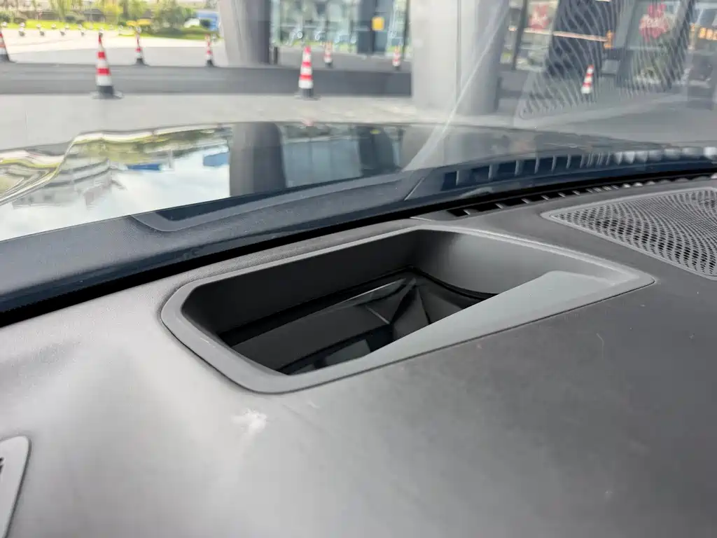 BMW 7 Series 2019 — фото 16