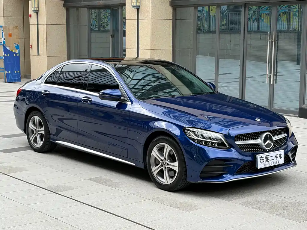 Mercedes-Benz C-Class 2021