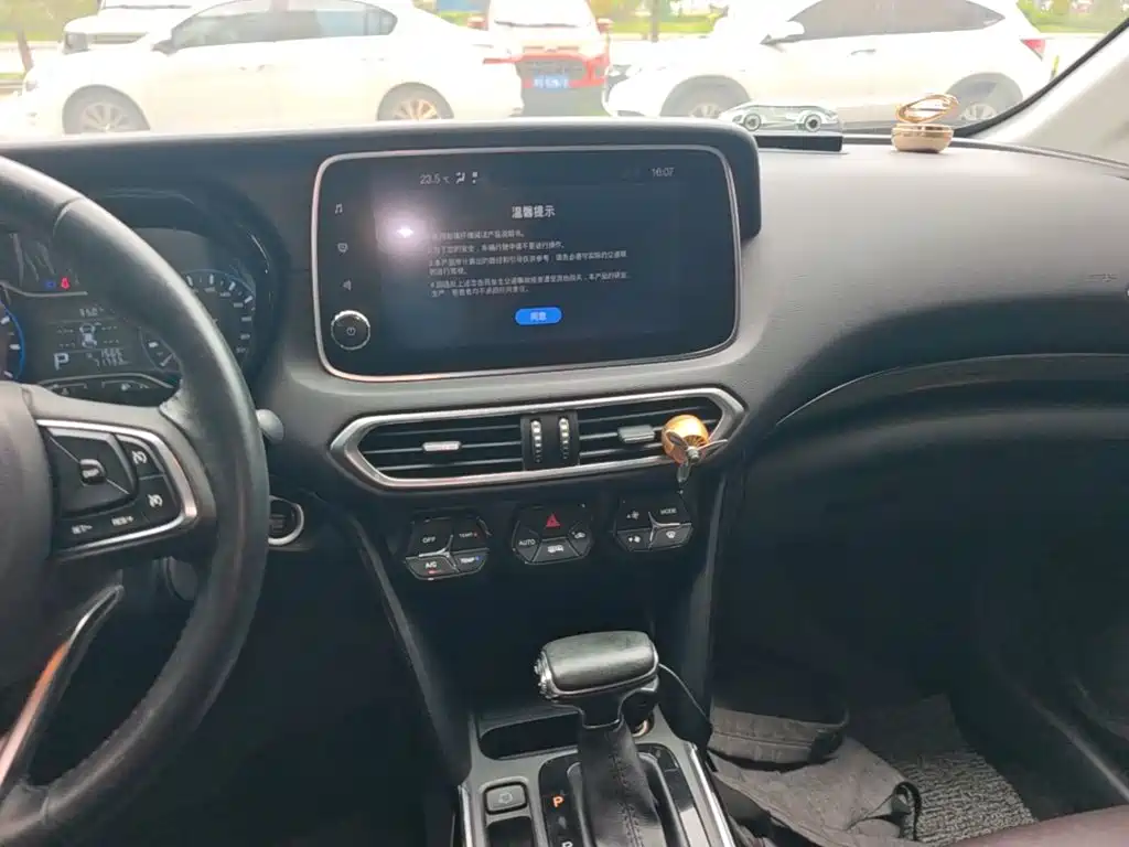GAC Motor Trumpchi GS4 2019 — фото 13