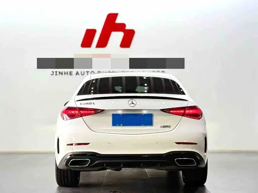 Mercedes-Benz C-Class 2023 — фото 9