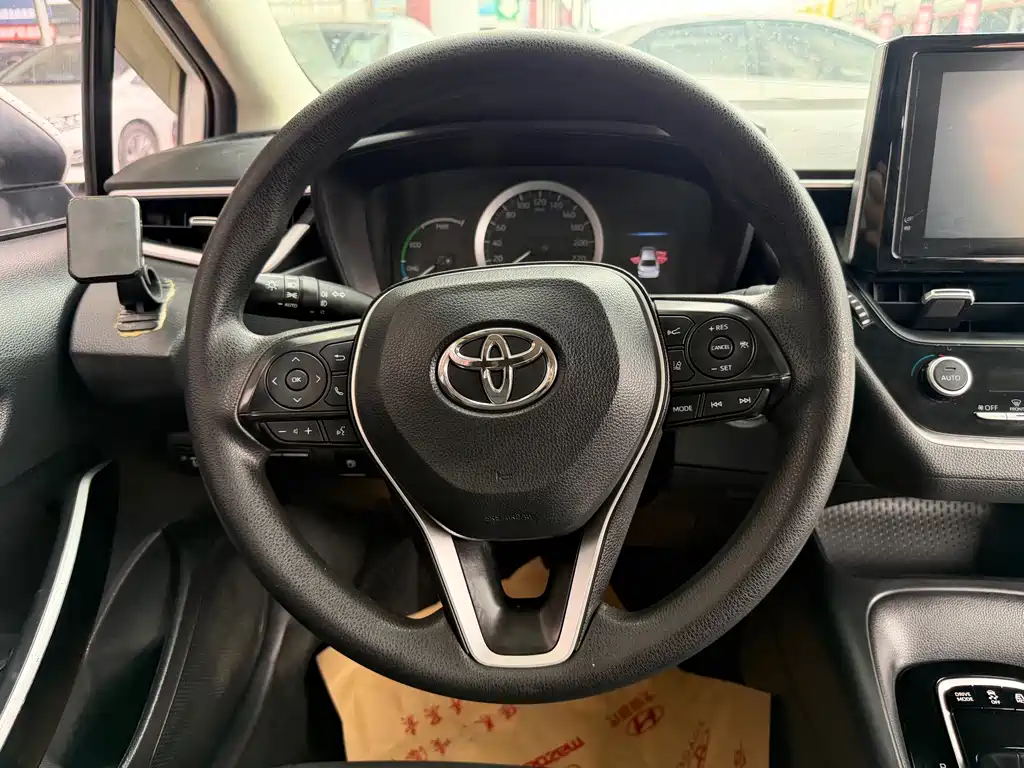 Toyota Corolla 2022 — фото 25