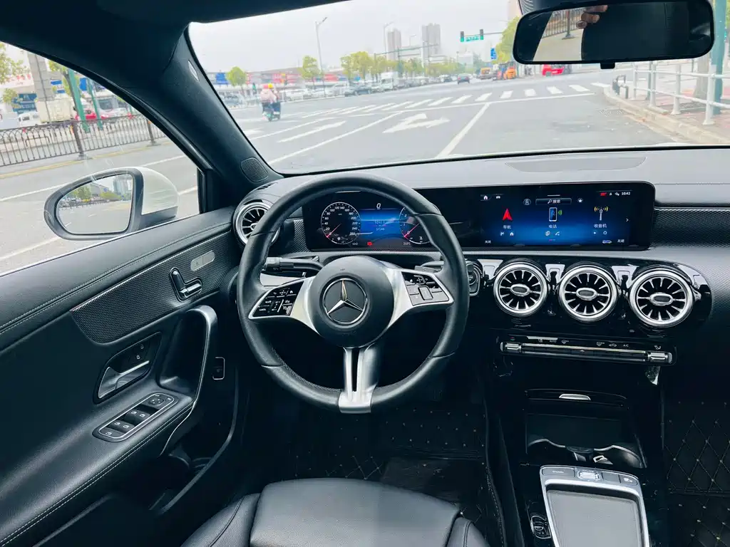 Mercedes-Benz A-Class 2022