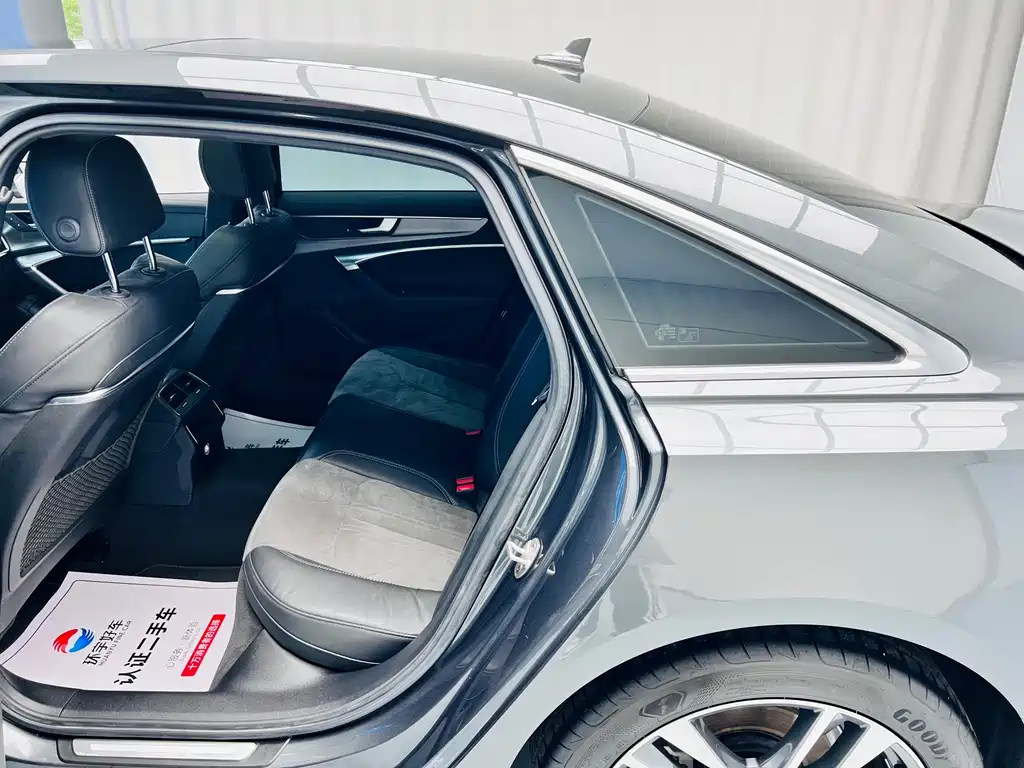 Audi A6L 2020 — фото 22