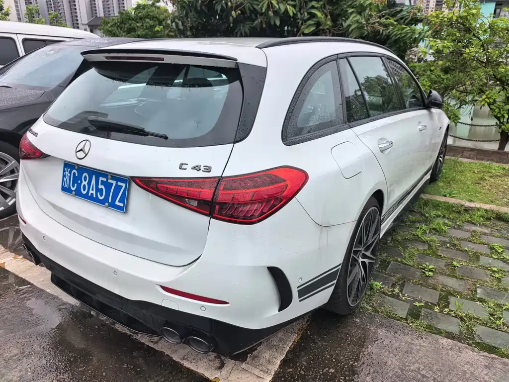 Mercedes-Benz C-Class AMG 2025 — фото 2