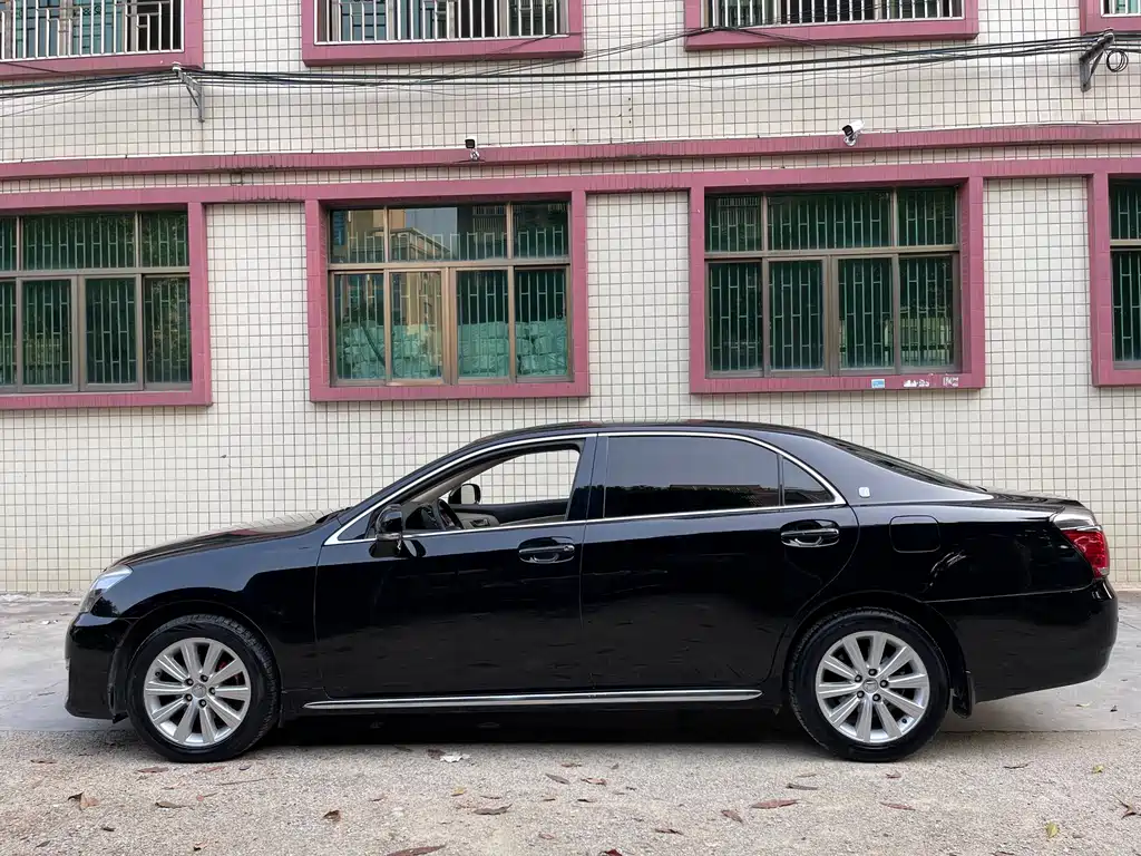 Toyota Crown 2013 — фото 15