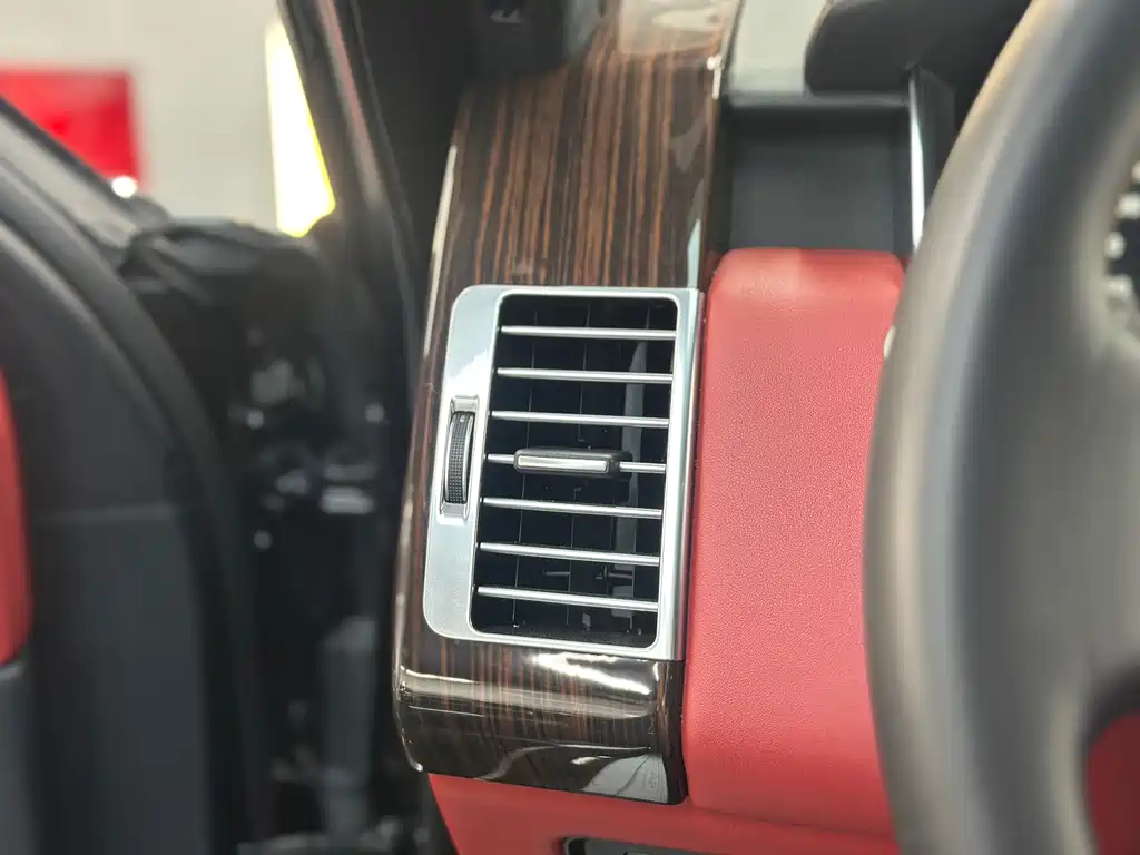 Land Rover Range Rover 2018 — фото 18