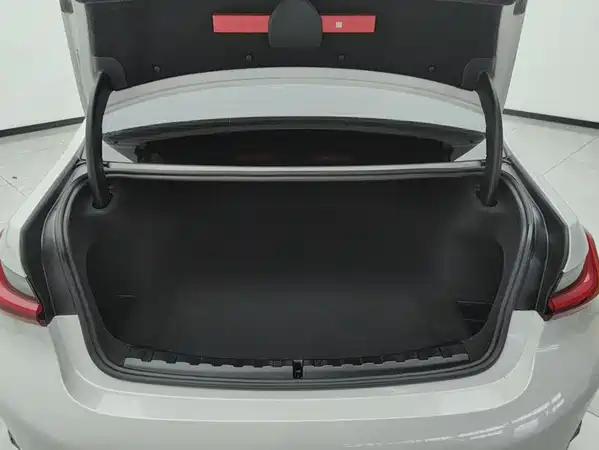BMW 3 Series 2024
