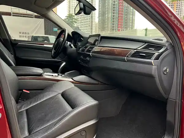 BMW X6 2011