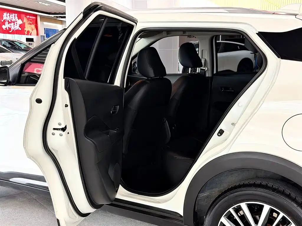 Nissan Kicks 2023 — фото 13