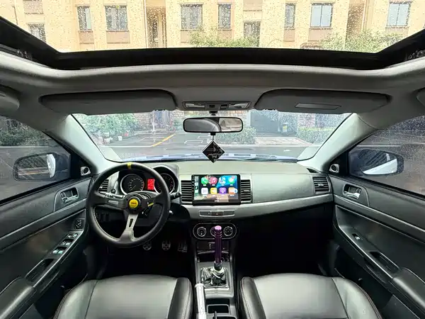 Mitsubishi Lancer EX 2013