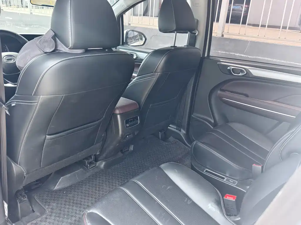GAC Motor Trumpchi M6 2025 — фото 13