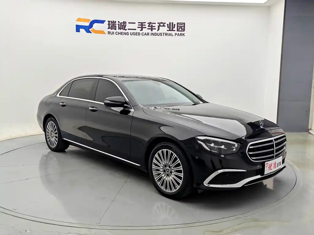 Mercedes-Benz E-Class 2021 — фото 20
