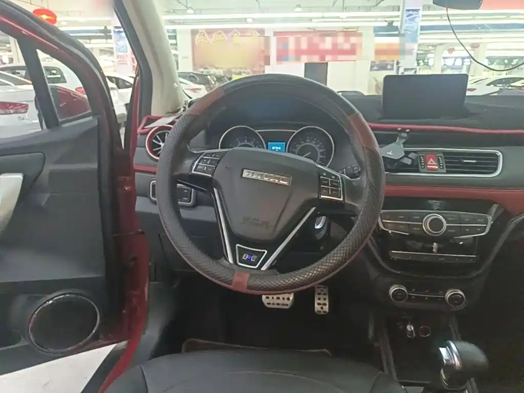 Haval H1 2016 — фото 11
