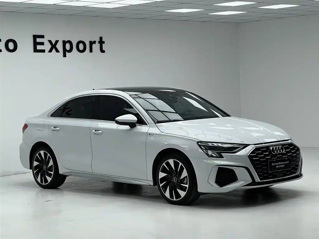 Audi A3 2022 — фото 11