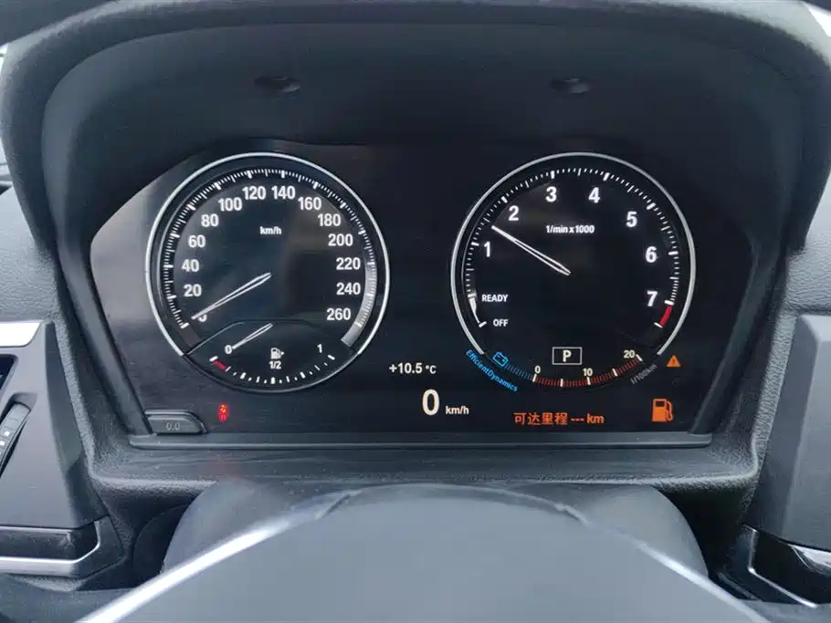 BMW 1 Series 2019 — фото 14
