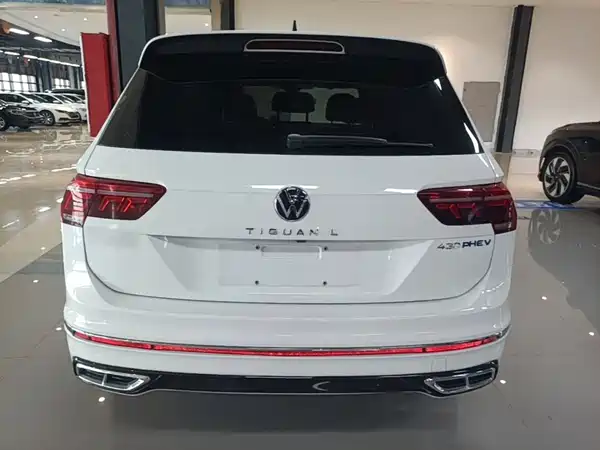 Volkswagen Tiguan L Plug-In Hybrid 2023