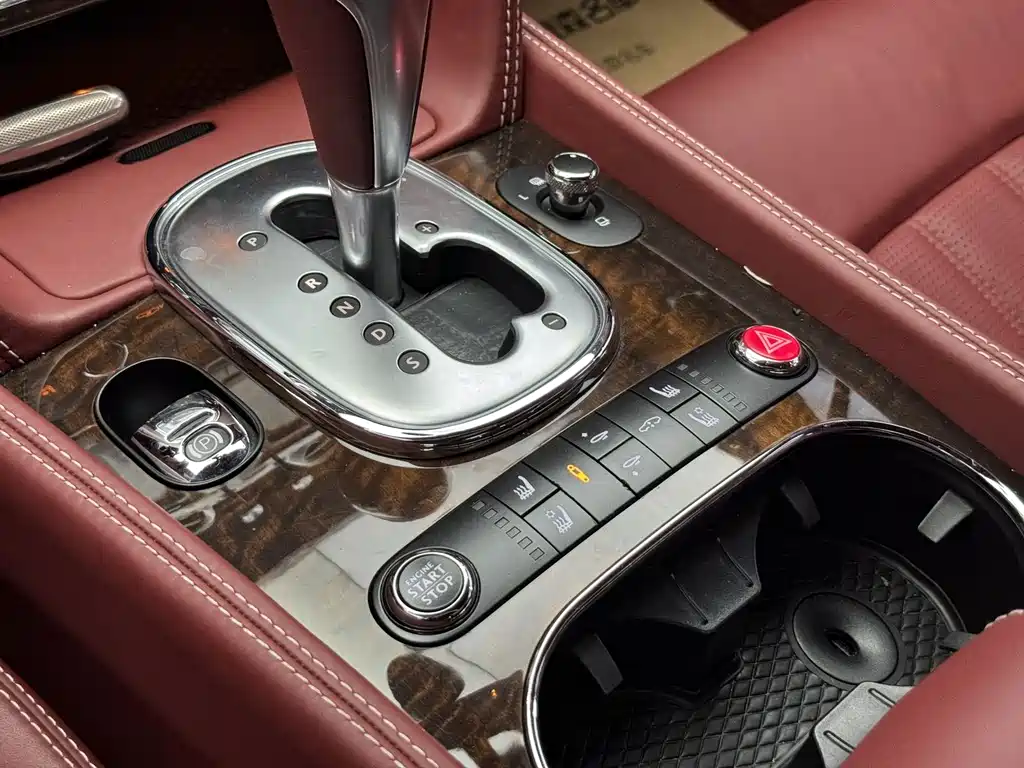 Bentley Continental 2015 — фото 13