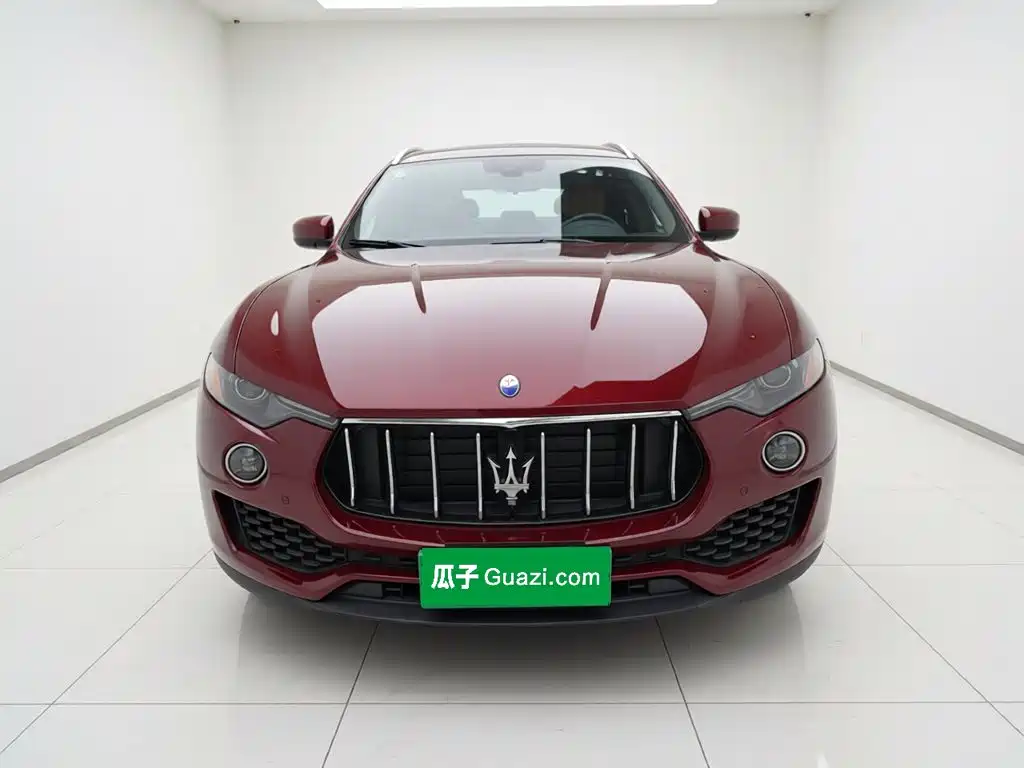Maserati Levante 2018 — фото 24