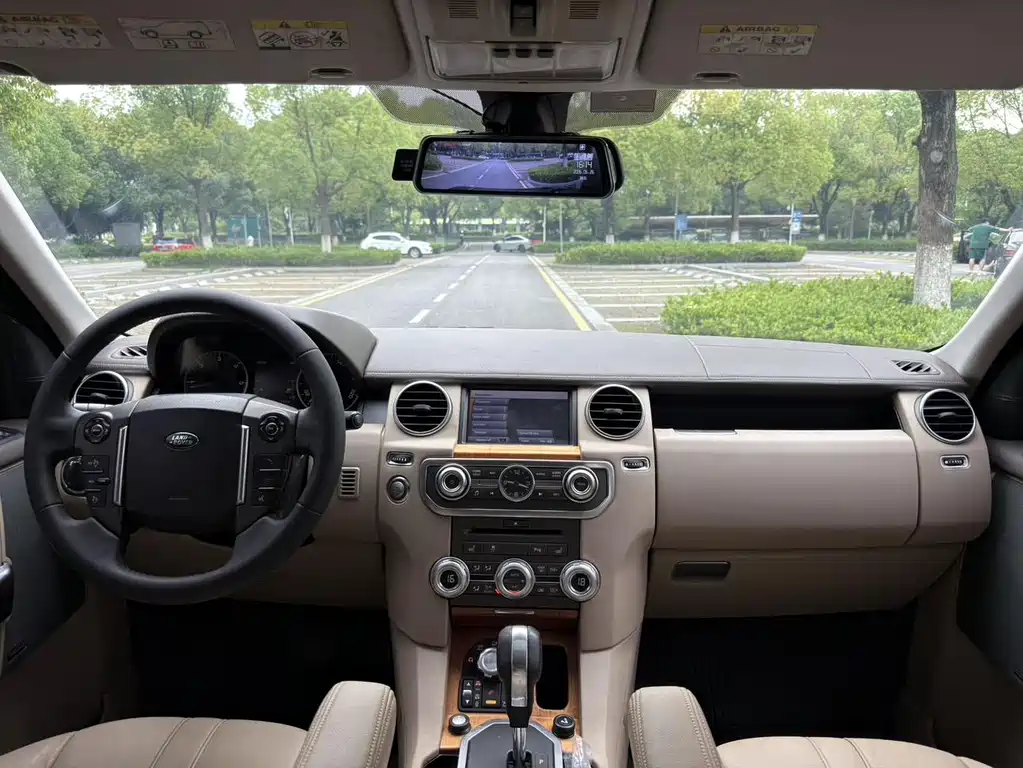 Land Rover Discovery 2011