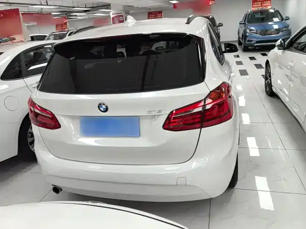 BMW 2 Series Station Wagon 2015