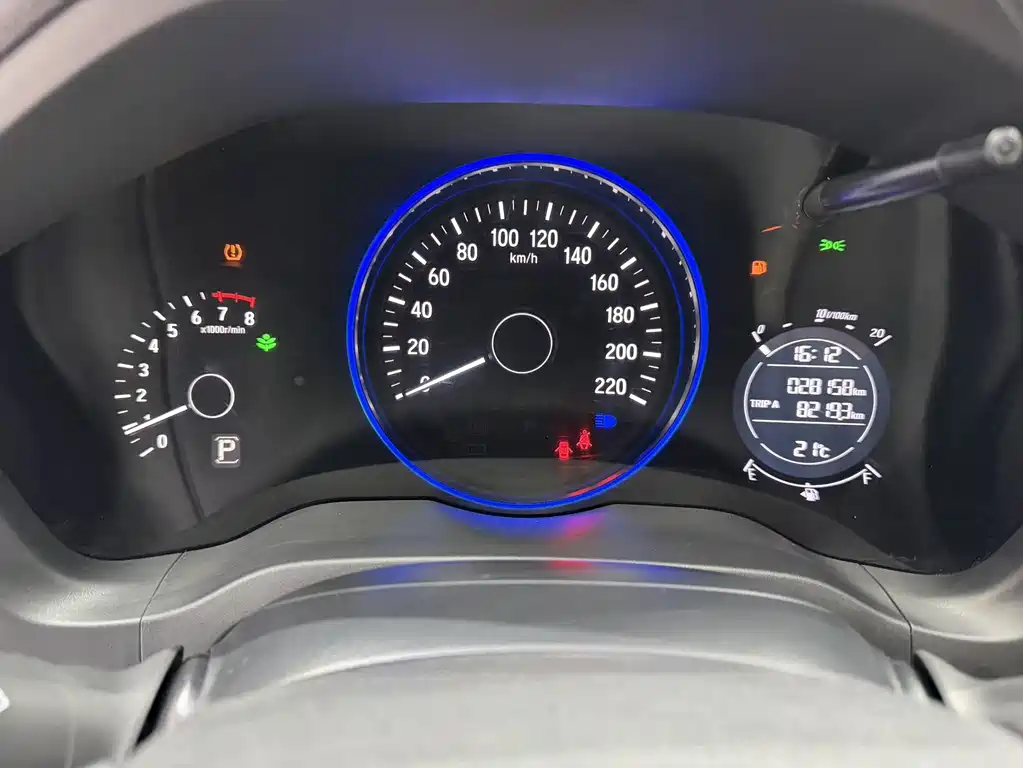 Honda Vezel 2022 — фото 12