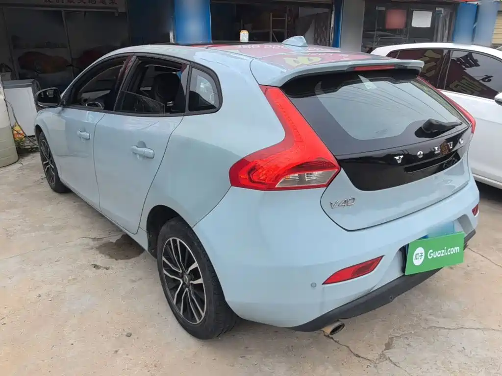 Volvo V40 2016