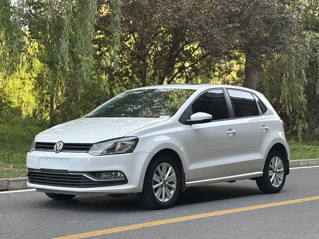 Volkswagen Polo 2017 — фото 1