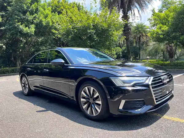 Audi A6L 2022