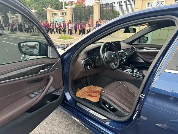 BMW 5 Series 2021