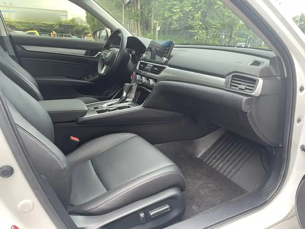 Honda Accord 2021 — фото 18