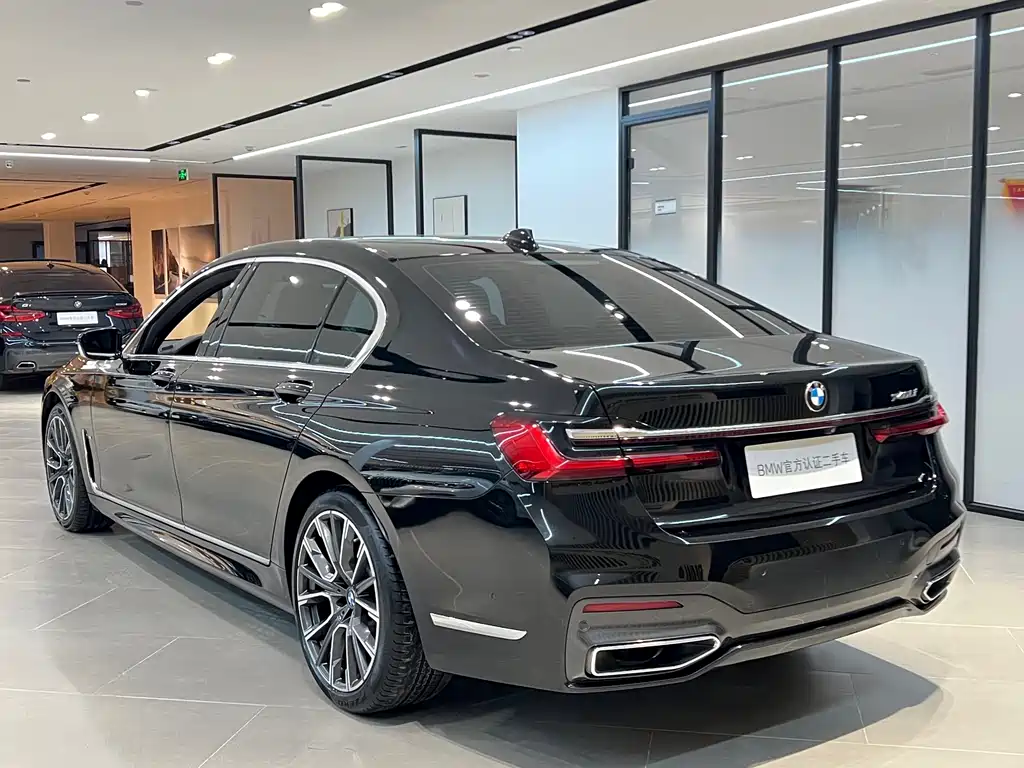 BMW 7 Series 2020 — фото 19