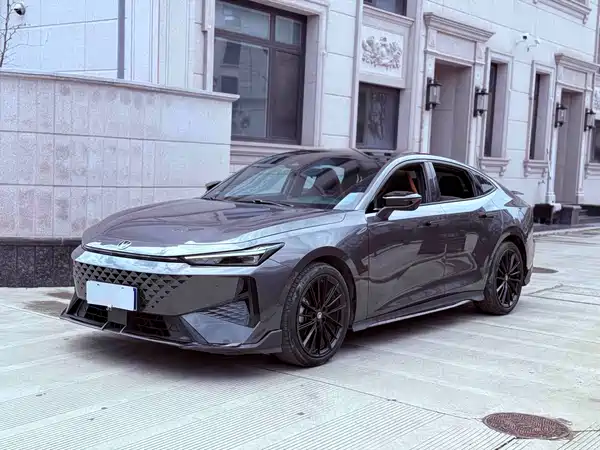 Changan UNI-V 2024