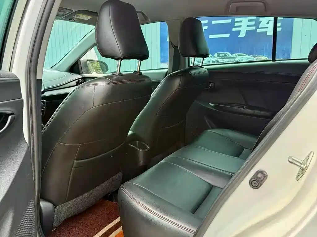 Toyota Yaris L 2019